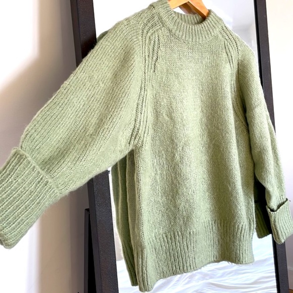 ๐ฆ ASOS petite oversized sweater - NEW! - Picture 8 of 11